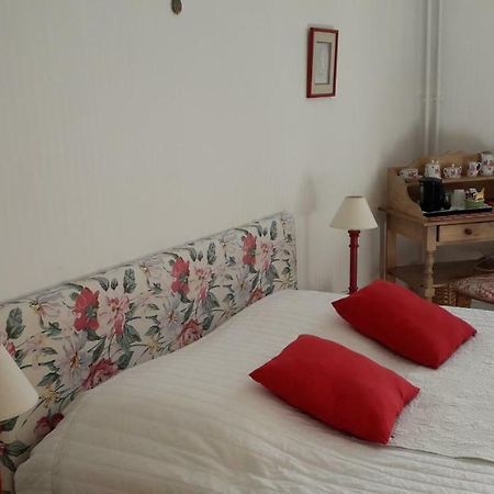 אנז'ה Chambre D'Hotes Marchand מראה חיצוני תמונה