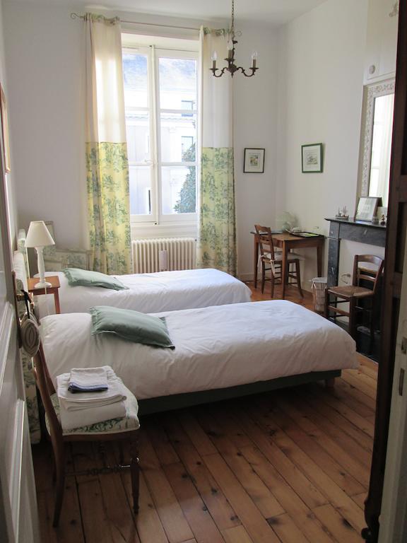 אנז'ה Chambre D'Hotes Marchand מראה חיצוני תמונה