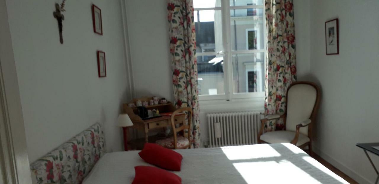 אנז'ה Chambre D'Hotes Marchand מראה חיצוני תמונה